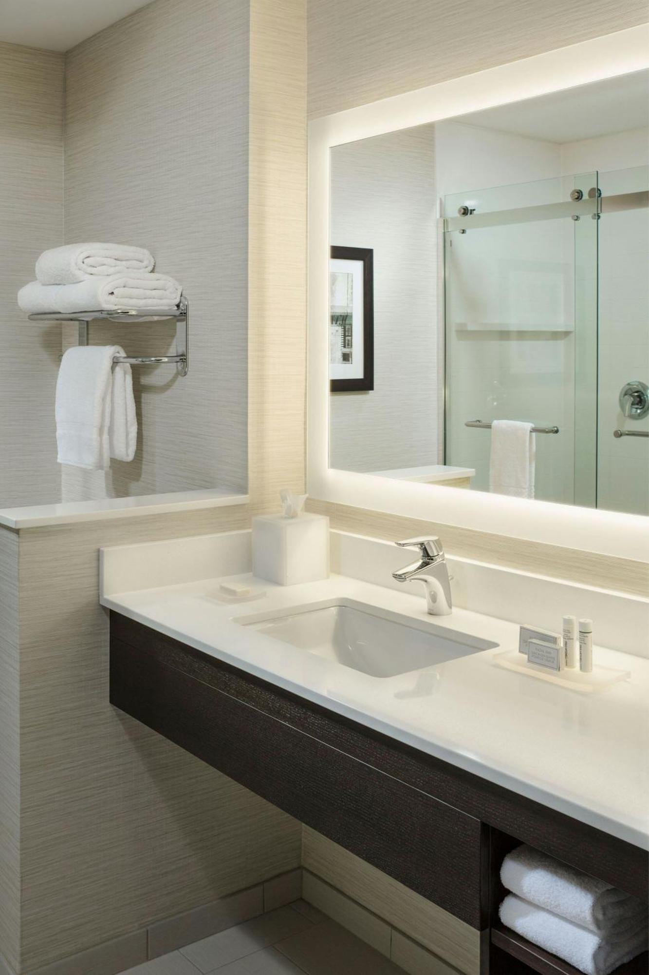 Hotel Fairfield By Marriott Waterbury Stowe Exterior foto